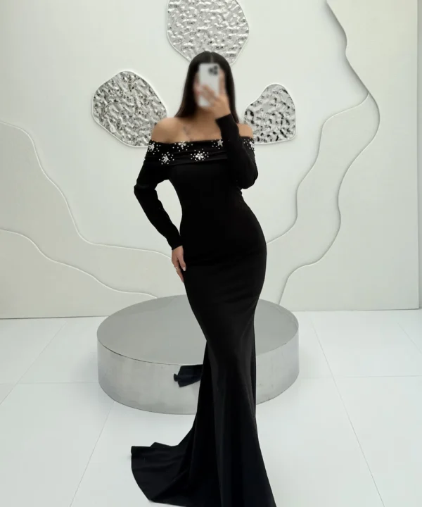 ماکسی یقه قایقی نگینی11110